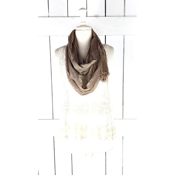 Metallic champagne gold mesh open weave infinity reversible  fringe scarf - Picture 2 of 6